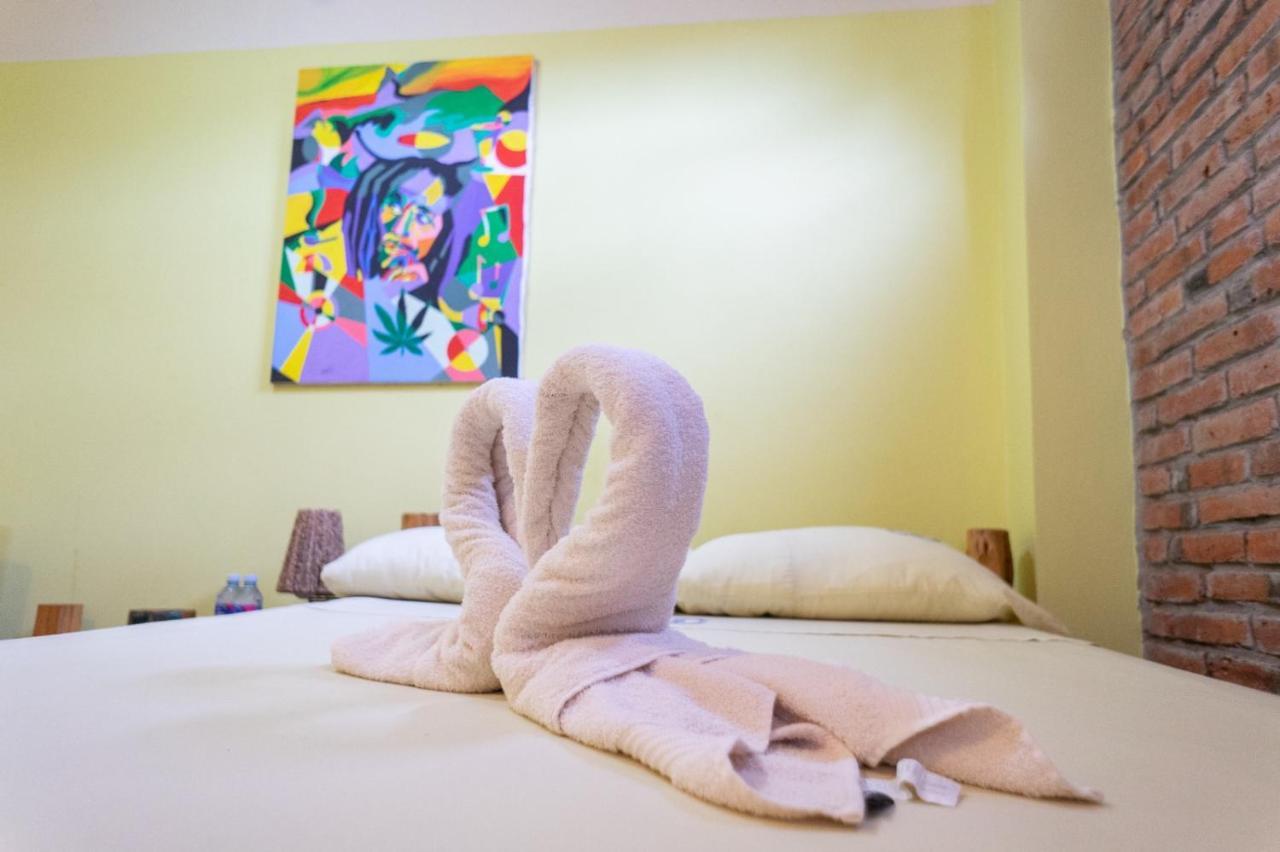 Hotel Boutique Hurvinek Montañita Zewnętrze zdjęcie